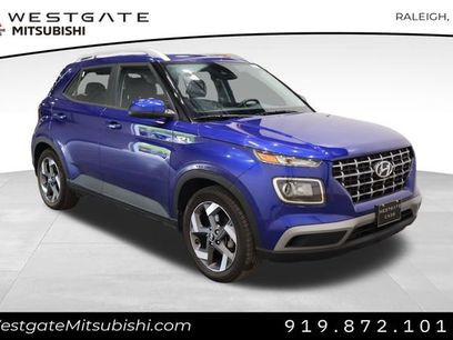 Used 2022 Hyundai Venue SEL