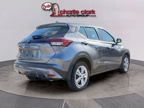 Used 2024 Nissan Kicks S FWD image 5