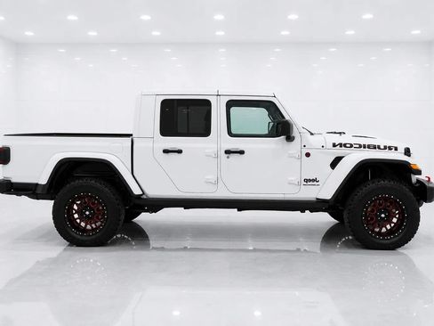 Used 2021 Jeep Gladiator Rubicon AWD/4WD image 6