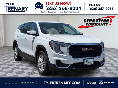 Used 2024 GMC Terrain SLE FWD image 1