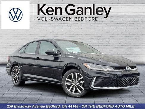 New 2026 Volkswagen Jetta SE FWD image 1