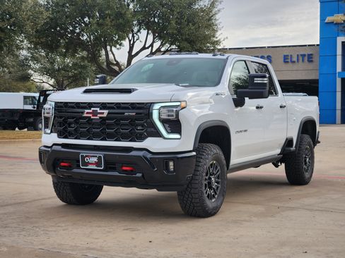 New 2026 Chevrolet Silverado 2500 ZR2 image 12