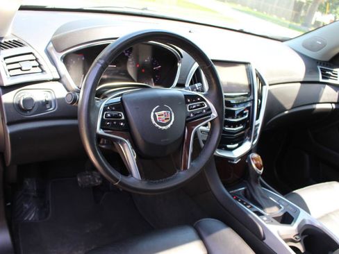 Used 2015 Cadillac SRX Luxury FWD image 16