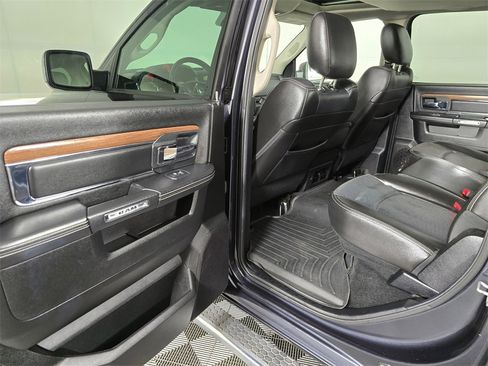 Used 2014 RAM 1500 Laramie image 17