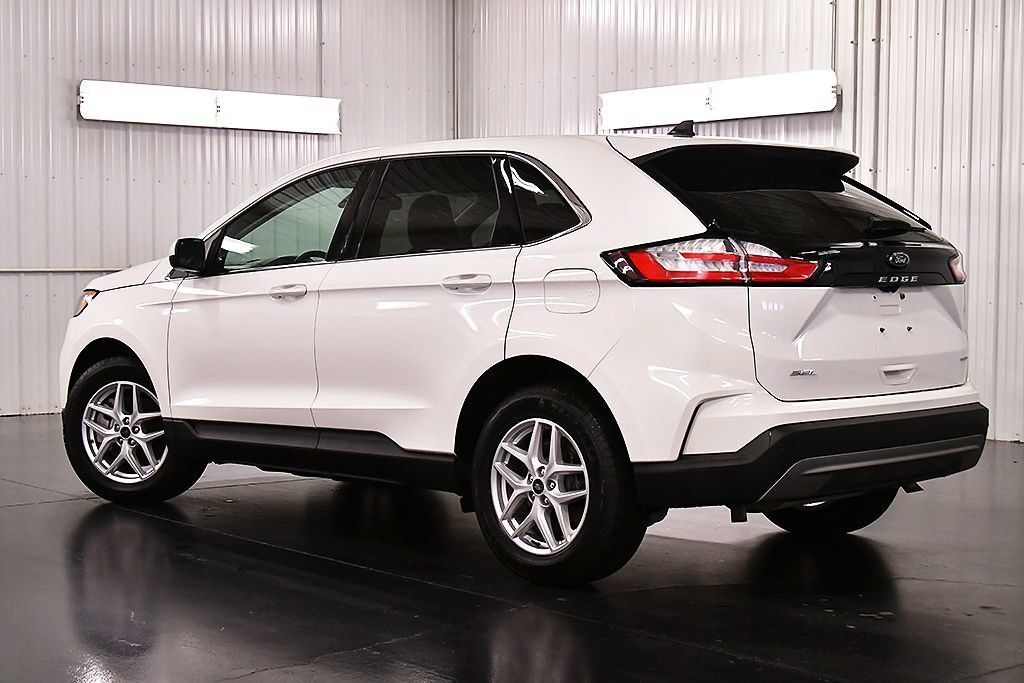 Used 2023 Ford Edge SEL w/ Convenience Package AWD/4WD image 5