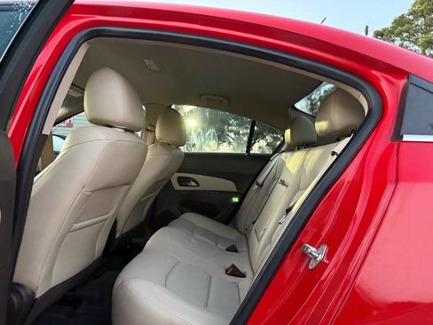 Used 2014 Chevrolet Cruze Diesel image 19