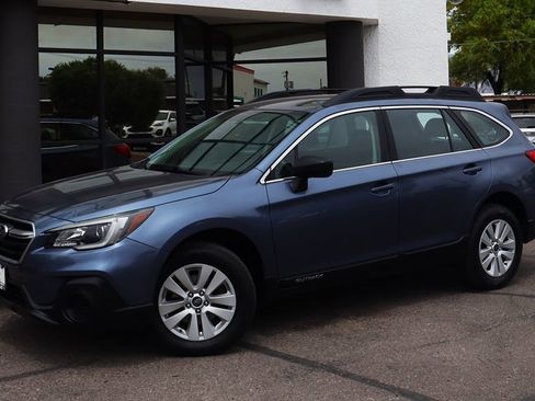 Used 2018 Subaru Outback 2.5i image 3