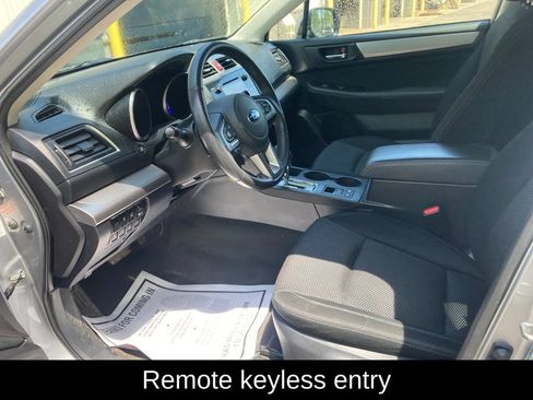Used 2017 Subaru Outback 2.5i Premium AWD/4WD image 12