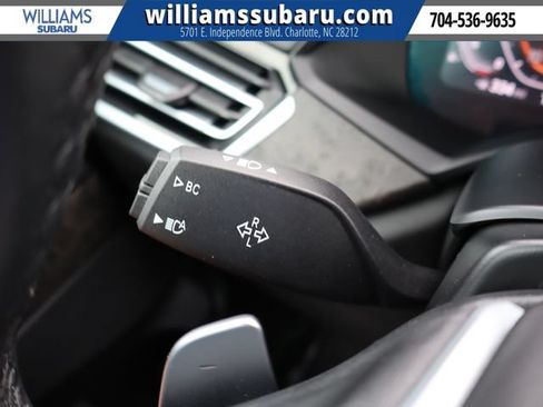 Used 2022 BMW X5 xDrive40i w/ Parking Assistance Package AWD/4WD image 25