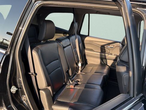 Used 2017 Honda Pilot EX-L image 18
