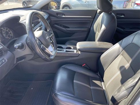 Used 2024 Nissan Altima 2.5 SR image 15