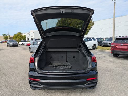 Used 2023 Audi Q3 2.0T Premium Plus w/ Premium Plus Package image 13