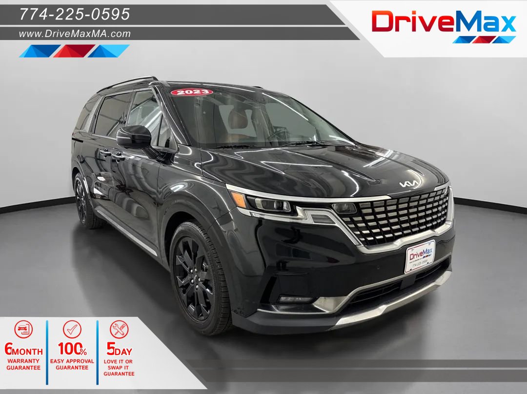 Used 2023 Kia Carnival SX Prestige FWD image 1