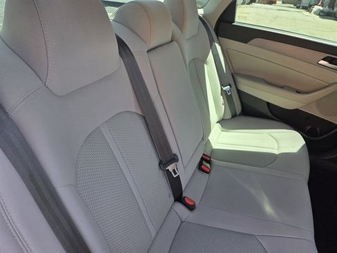 Used 2018 Hyundai Sonata SEL FWD image 11
