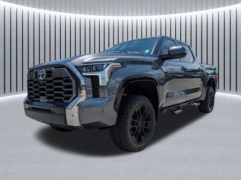 Used 2024 Toyota Tundra Platinum w/ TRD Off-Road Package AWD/4WD image 8