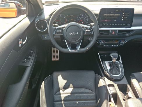 Used 2023 Kia Forte GT-Line w/ GT-Line Premium Package FWD image 11