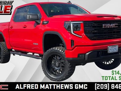 Used 2025 GMC Sierra 1500 Elevation