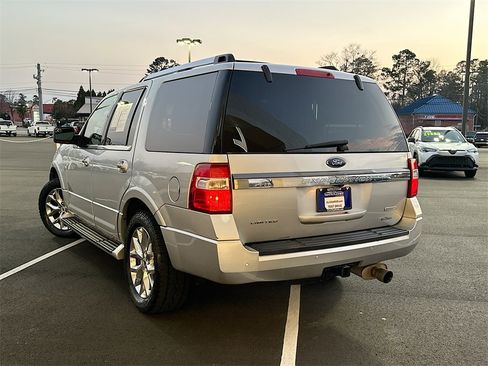 Used 2017 Ford Expedition Limited image 6