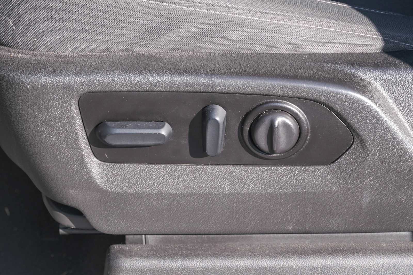 Used 2022 GMC Sierra 1500 SLE AWD/4WD image 23