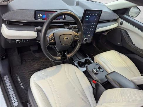 Used 2022 Ford Mustang Mach-E Premium image 10