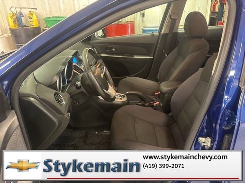 Used 2013 Chevrolet Cruze LT image 15