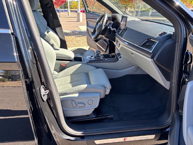 Used 2022 Audi Q5 2.0T Premium Plus AWD/4WD image 19