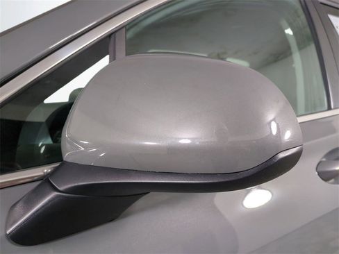 Certified 2023 Hyundai Santa Fe SE image 12