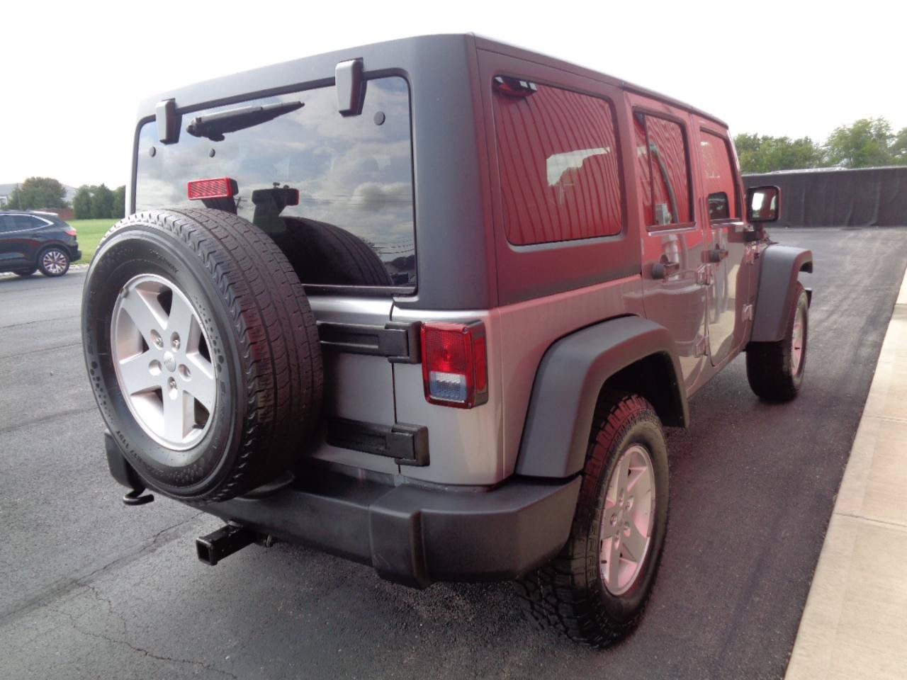 Used 2018 Jeep Wrangler Unlimited Sport S AWD/4WD image 5