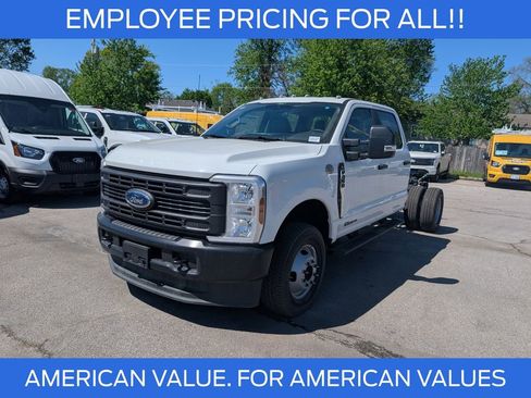 New 2025 Ford F350 XL AWD/4WD image 2