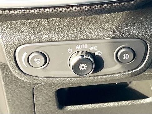 Used 2023 Chevrolet TrailBlazer LT w/ Convenience Package image 10