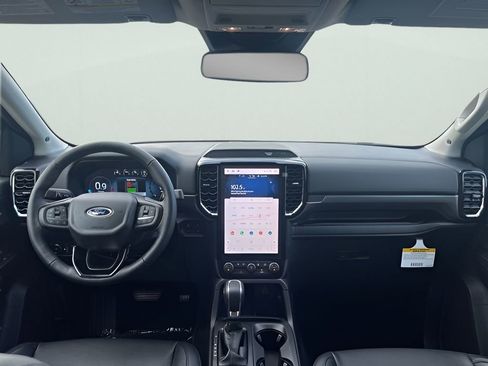 New 2025 Ford Ranger Lariat w/ FX4 Off-Road Package image 13