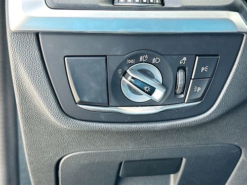 Used 2023 BMW X3 sDrive30i w/ Convenience Package RWD image 9