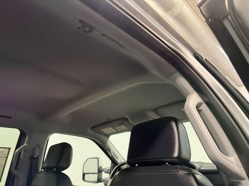 Used 2023 Ford F150 Lariat w/ FX4 Off-Road Package image 17