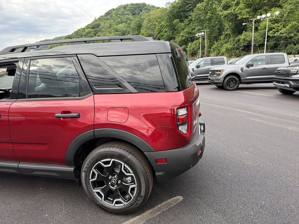 New 2026 Ford Bronco Sport Outer Banks w/ Outer Banks Tech Package+ AWD/4WD image 7