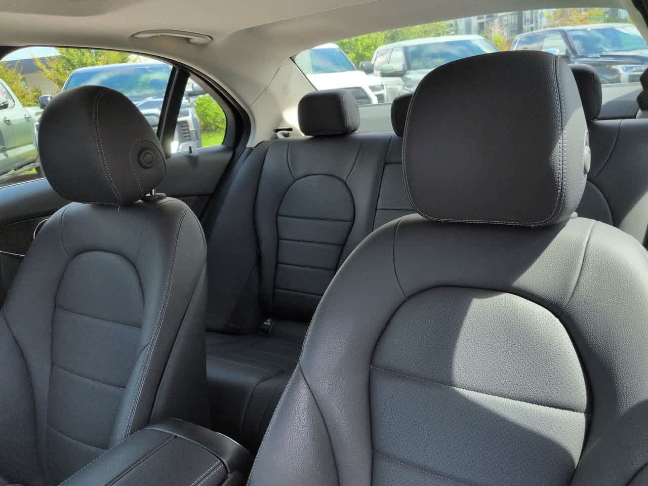 Used 2019 Mercedes-Benz C 300 Sedan image 8
