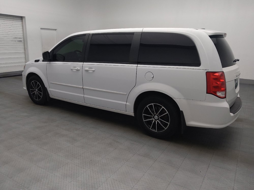 Used 2015 Dodge Grand Caravan SE w/ Quick Order Package 29E SE FWD image 3