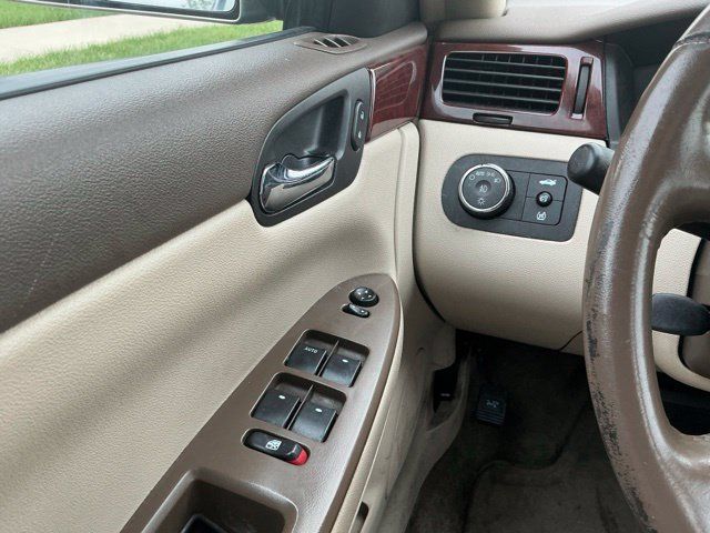Used 2006 Chevrolet Impala LT FWD image 24