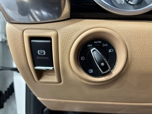 Used 2017 Porsche Cayenne S w/ Premium Package AWD/4WD image 30