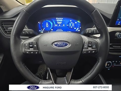 Used 2020 Ford Escape SE Sport image 19