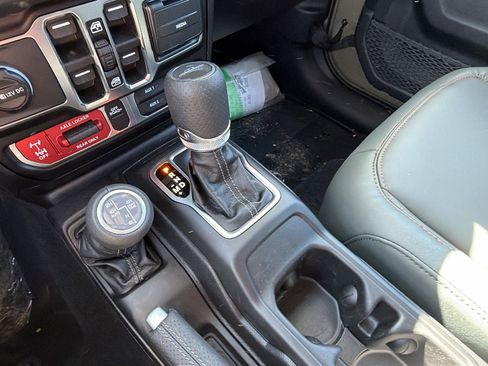 New 2026 Jeep Gladiator Mojave image 25