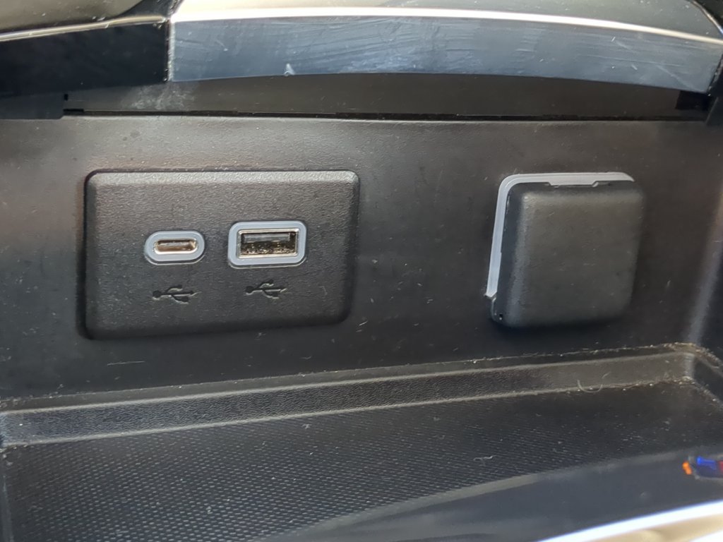 Used 2023 Buick Envision Preferred FWD image 20