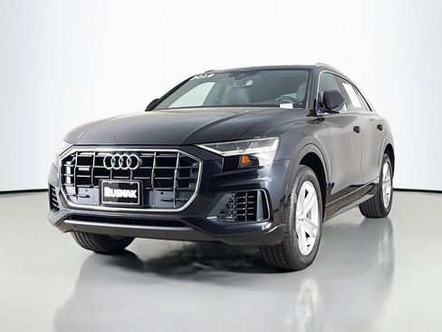 Used 2019 Audi Q8 Premium w/ Convenience Package AWD/4WD image 3