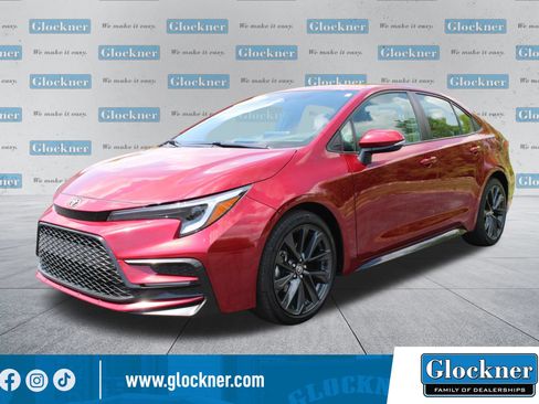 Used 2025 Toyota Corolla SE FWD image 1
