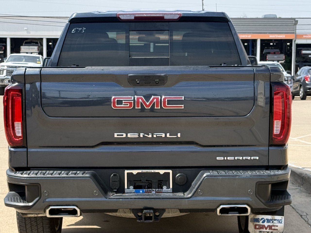 Used 2021 GMC Sierra 1500 Denali w/ Denali Premium Package AWD/4WD image 6