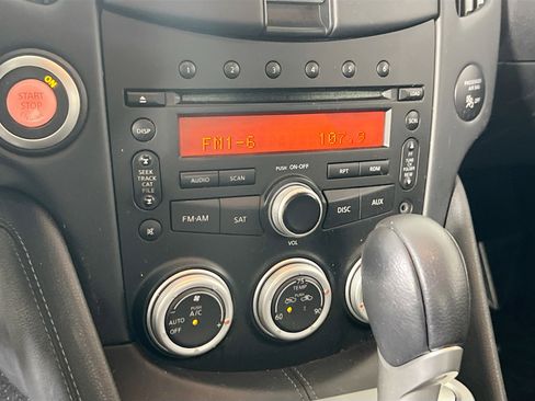 Used 2014 Nissan 370Z Touring w/ Sport Package image 12