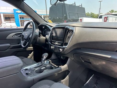 Used 2023 Chevrolet Traverse LT w/ LPO, Cargo Package AWD/4WD image 33