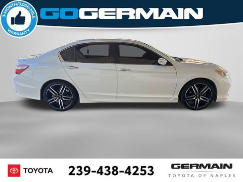 Used 2016 Honda Accord Sport image 9