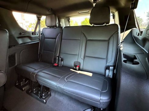 Used 2023 GMC Yukon Denali AWD/4WD image 37