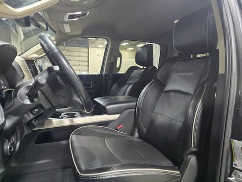 Used 2022 RAM 2500 Laramie AWD/4WD image 5
