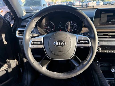 Used 2020 Kia Telluride EX w/ EX Premium Package AWD/4WD image 16